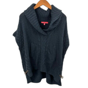 Saks Fifth Avenue Navy Chunky Cable Knit Sweater Size Medium
